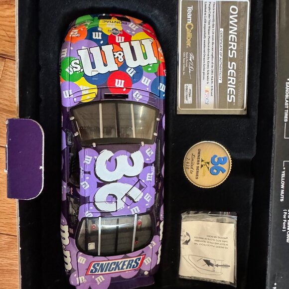 TEAM CALIBER 1:24 #36 K SCHRADER M&M Owner's Series Brand New Limited to 2,438 - Picture 5 of 11